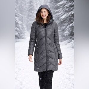 BCBG Packable Grey Puffer coat women’s medium 
f